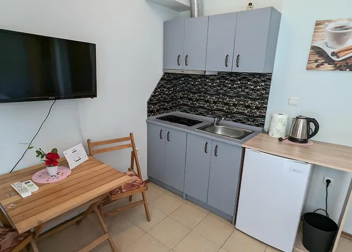 In The Center Of Sunny By Flat Mаnаger Apartmán *