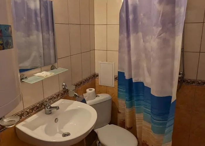 In The Center Of Sunny By Flat Mаnаger Sluneční pobřeží