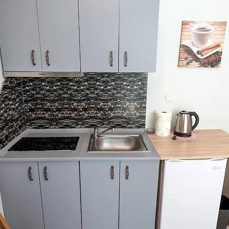 In The Center Of Sunny By Flat Mаnаger