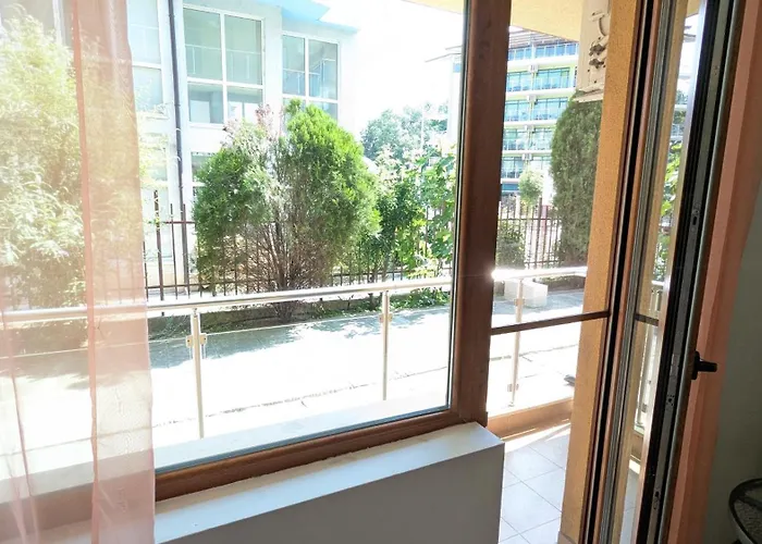 In The Center Of Sunny By Flat Mаnаger 아파트 *